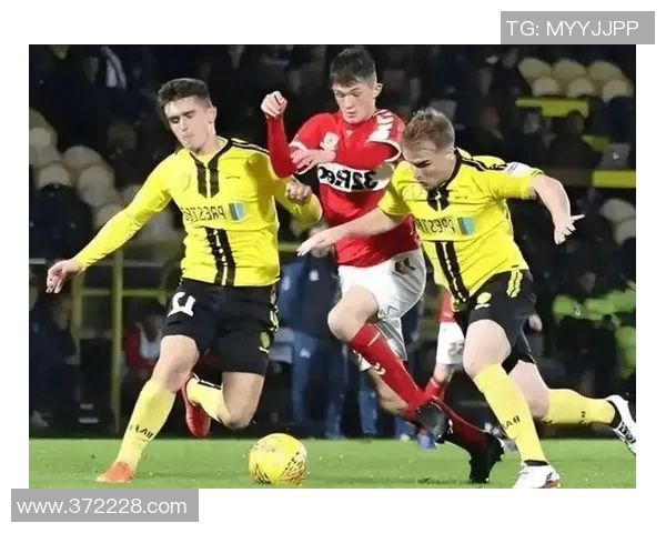 斯托克城迎战诺维奇展现英冠激烈对抗精彩瞬间