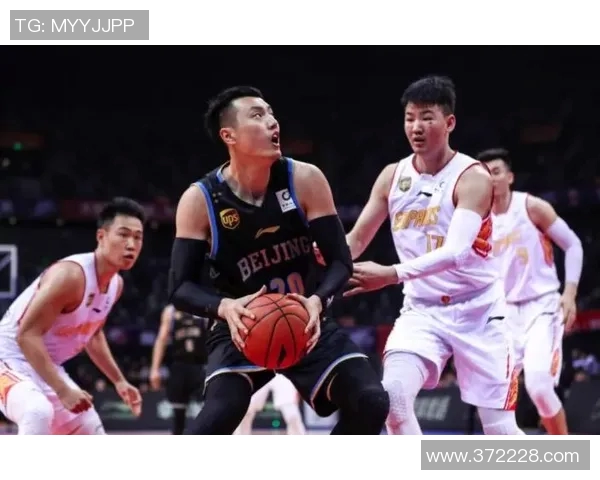 2016年CBA季后赛广东队与江苏队激战回顾与精彩瞬间分析